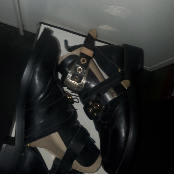 Nwt Jessica Buurman leather gladiator heeled sandals black/gold SIZE 8 - Picture 6 of 8